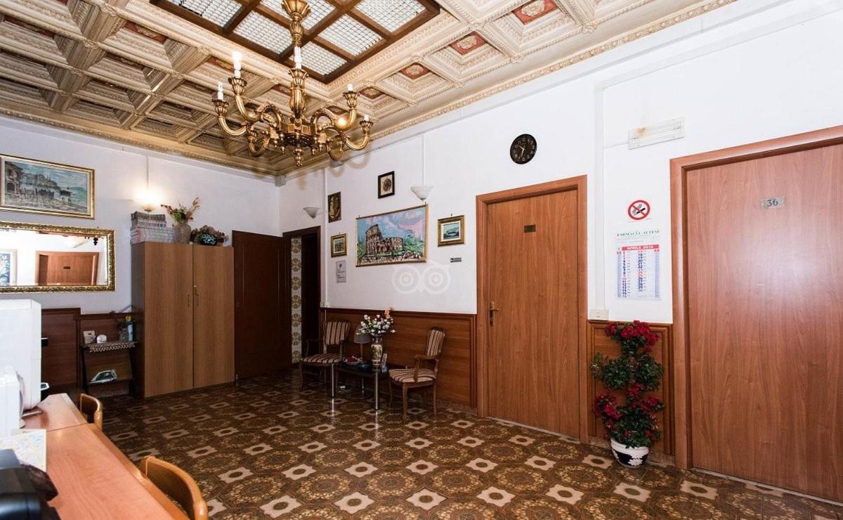 Hotel Artromano Bagian luar foto
