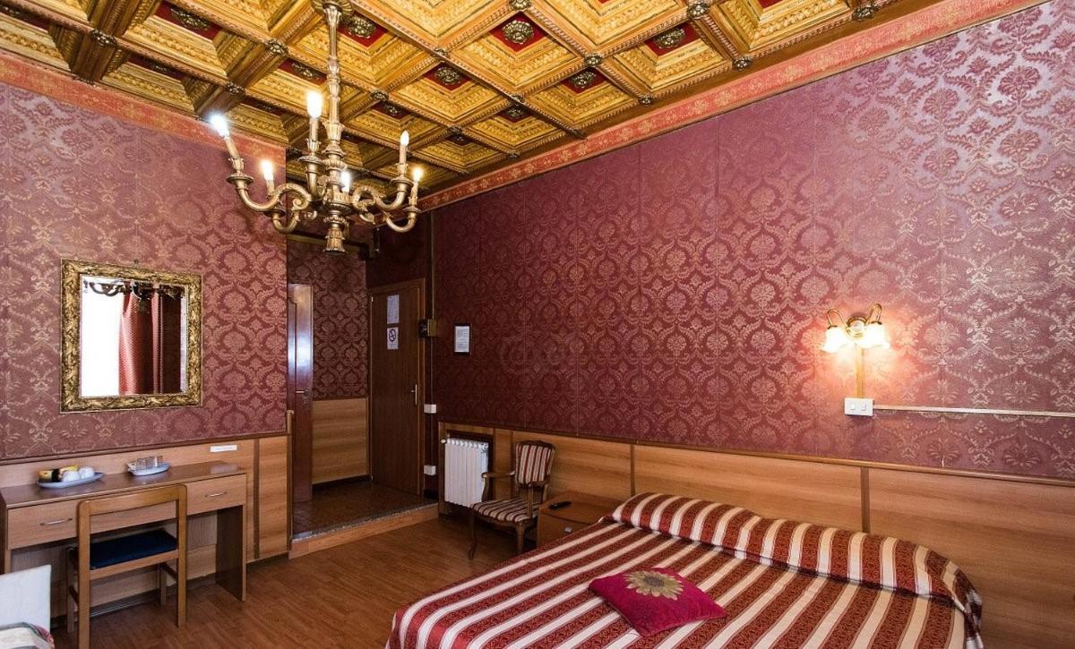 Hotel Artromano Bagian luar foto