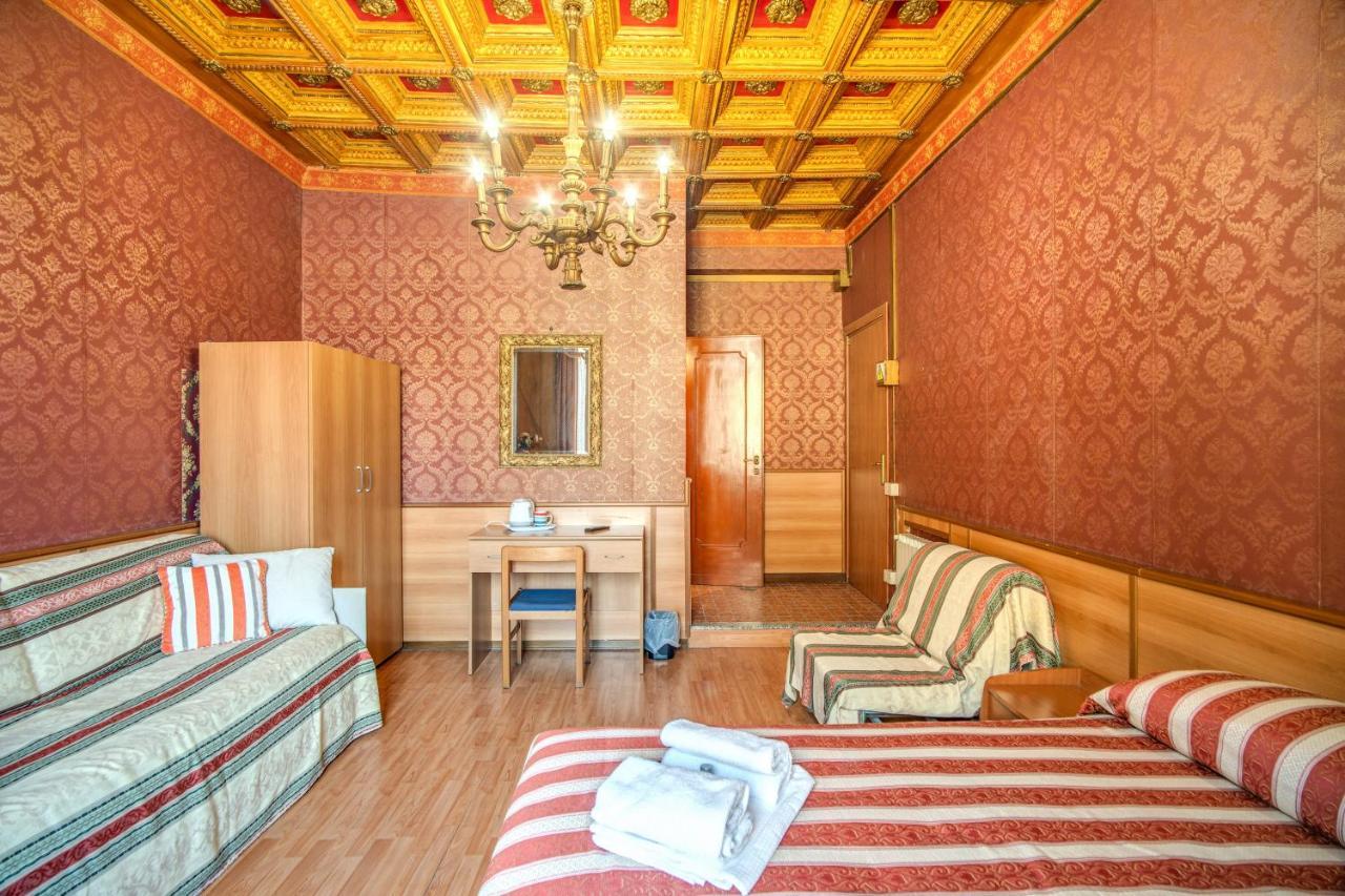 Hotel Artromano Bagian luar foto