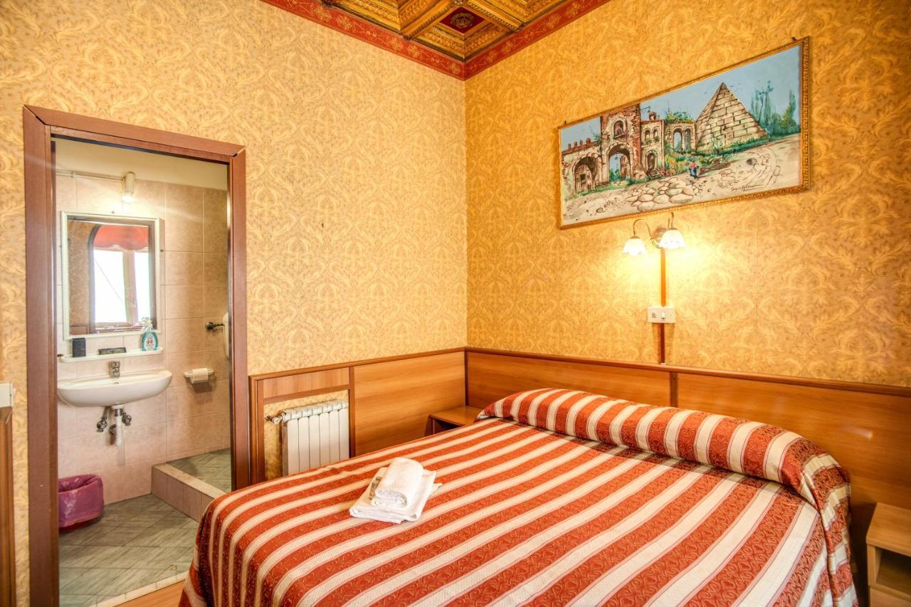 Hotel Artromano Bagian luar foto